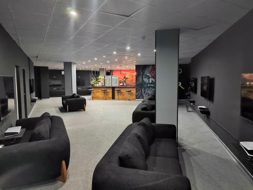 عکس مرکز گیم و بیلیارد مهرشهر