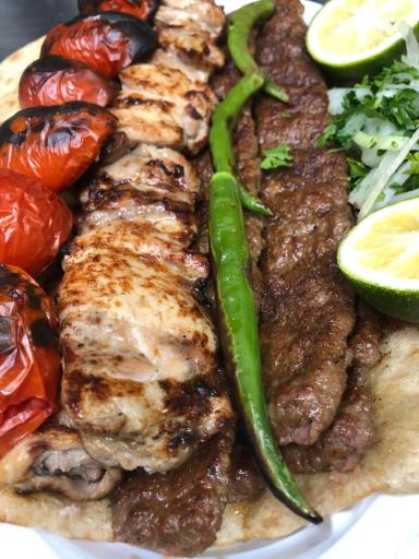 عکس کبابخانه دنج محمد گلپایگانی