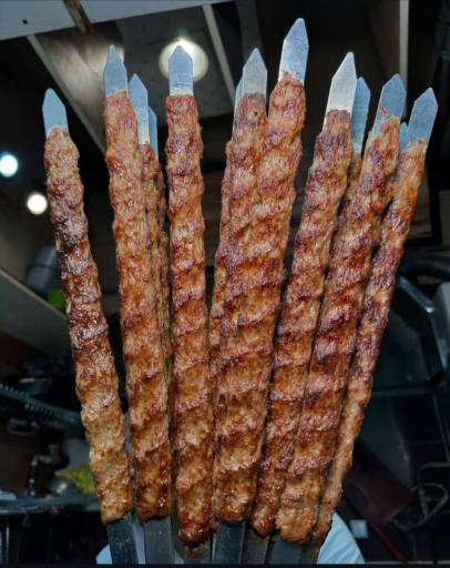 عکس کبابخانه دنج محمد گلپایگانی