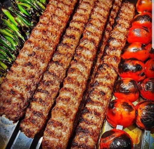 عکس کبابخانه دنج محمد گلپایگانی