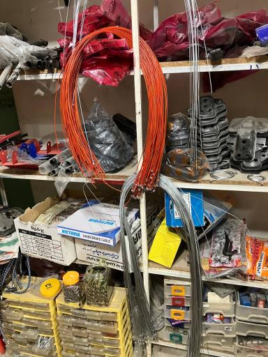 عکس لوازم موتورسیکلت و دوچرخه کریمی