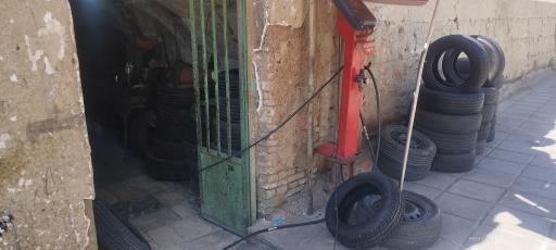 پنچر گیری و آپاراتی پسر کوچولو