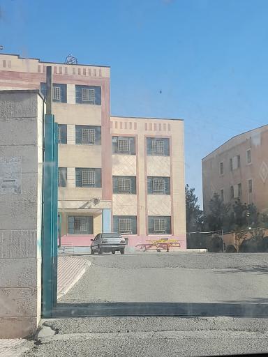 عکس دبیرستان استعداد های درخشان علامه حلی