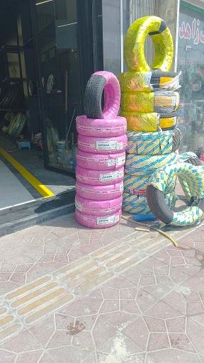 عکس فروشگاه رینگ و لاستیک براری چناری