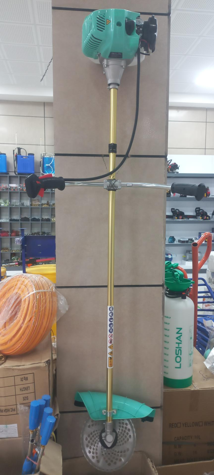 عکس فروشگاه ادوات کشاورزی سبز گستر