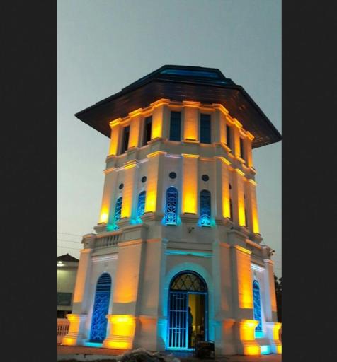 عکس برج دیده‌بانی