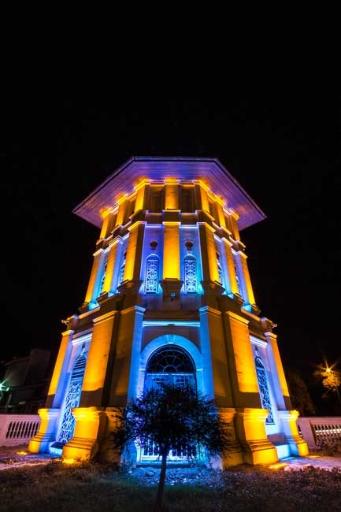 عکس برج دیده‌بانی