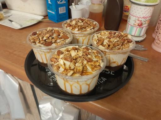 عکس آبمیوه و بستنی رسولخانی 