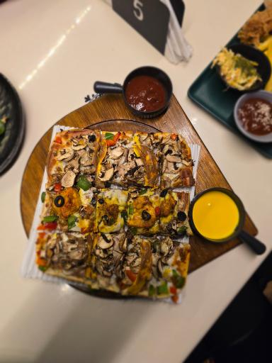 عکس کافی شاپ و فست فود برف