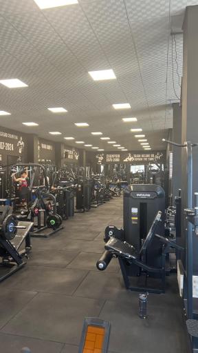 عکس باشگاه بدنسازى اف جیم