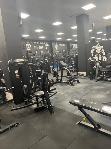 باشگاه بدنسازى اف جیم