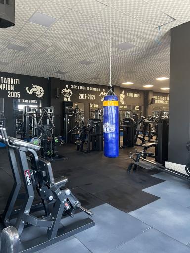عکس باشگاه بدنسازى اف جیم