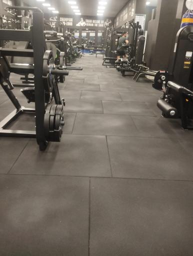 عکس باشگاه بدنسازى اف جیم
