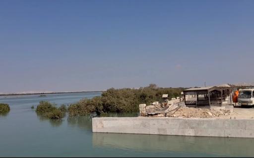 عکس قایق سواری و آلاچیق جنگل های گورزین