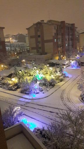 عکس مجتمع مسکونی زنبق