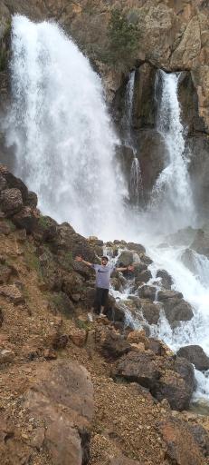 عکس آبشار چکان