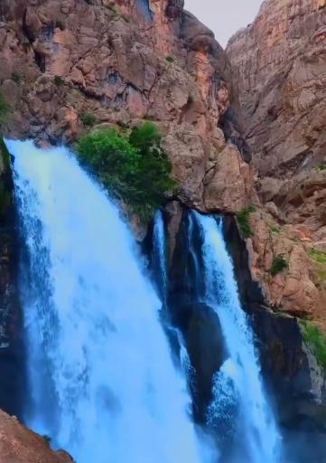 عکس آبشار چکان