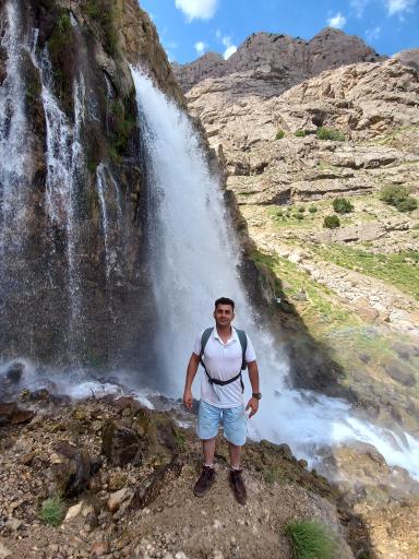 عکس آبشار چکان