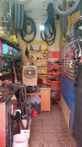 عکس تعمیر دوچرخه محبوبی