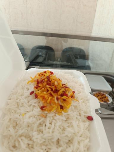 عکس بیرون بر غذای مادر