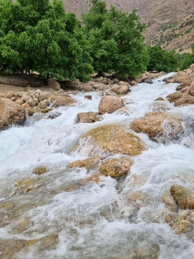 عکس آبشار چکان
