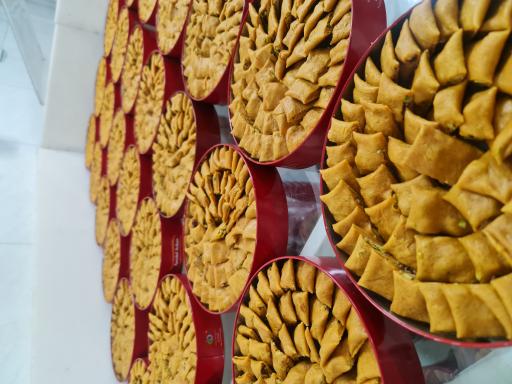 عکس سوهان و گز محمدجواد