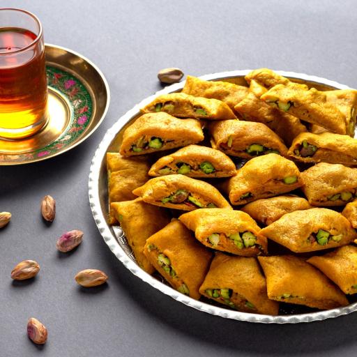 عکس سوهان و گز محمدجواد