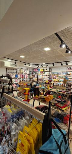 عکس پت شاپ جزیره