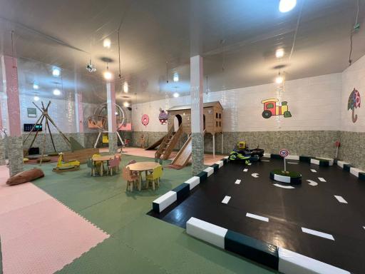 عکس خانه بازی باوان