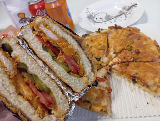 عکس پیتزا خونه شعبه سناباد