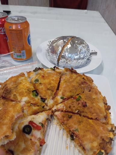 عکس پیتزا خونه شعبه سناباد