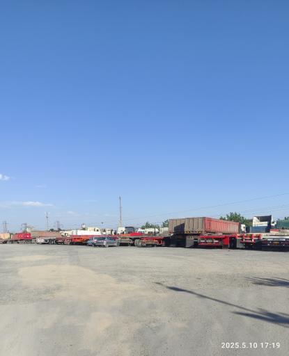 عکس پارکینگ وسایل نقلیه سنگین شهرداری