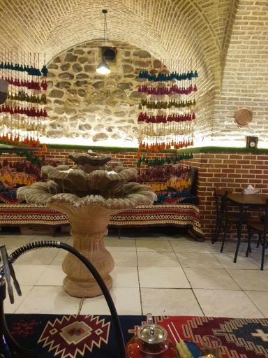 عکس رستوران سنتی صفویه