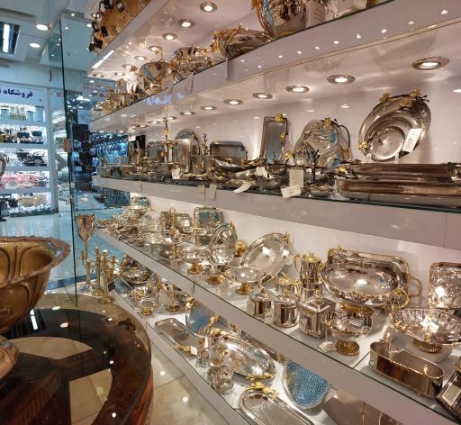 عکس فروشگاه لوازم لوکس منزل امیر