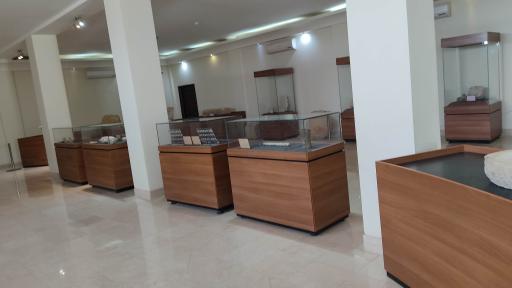 عکس موزه آثار تاریخی بیشاپور (تنگ چوگان)