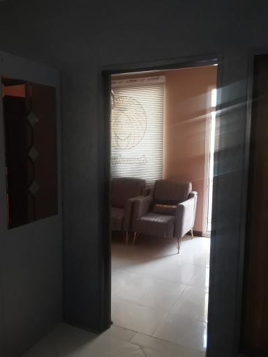 عکس سالن زیبایی ریحانه