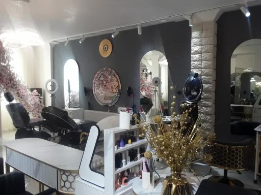عکس سالن زیبایی ریحانه