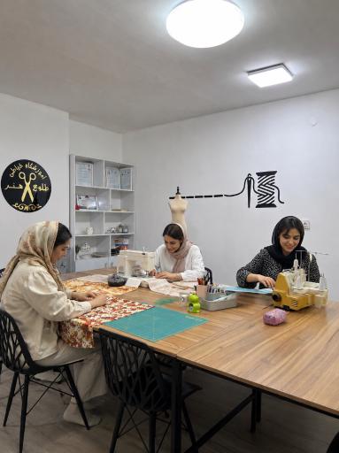 عکس آموزشگاه طراحی و دوخت طلوع هنر 