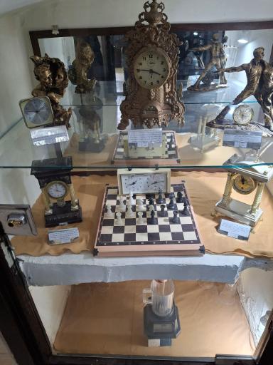 عکس موزه ساعت کرمان