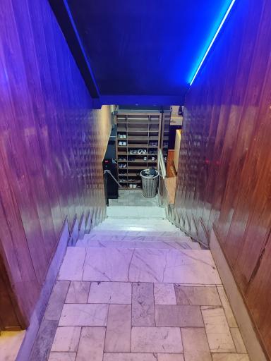 عکس باشگاه بدنسازی بعثت