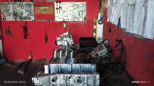 عکس تعمیرگاه مرکزی 85 