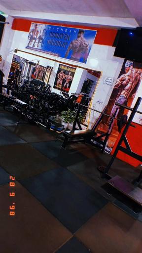 عکس باشگاه بدنسازی دنیای قدرت