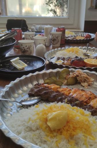 عکس باغ رستوران ریحانه