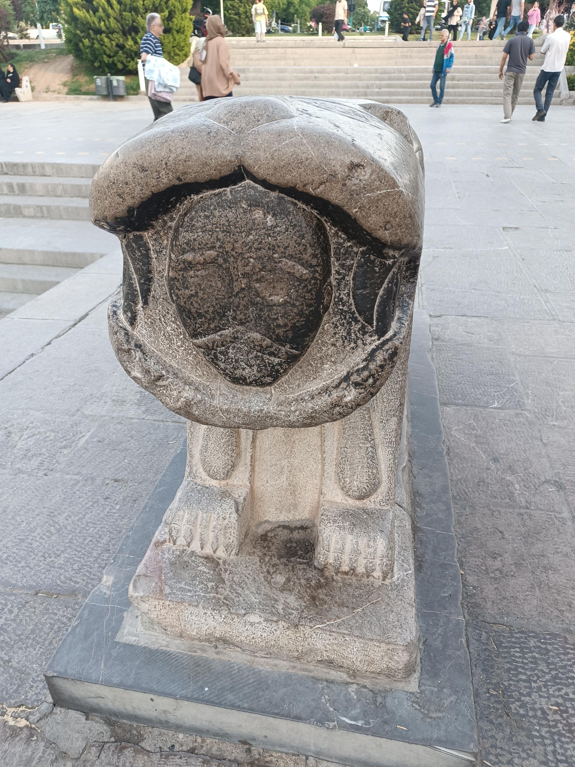 عکس شیر سنگی