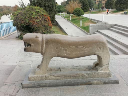 عکس شیر سنگی