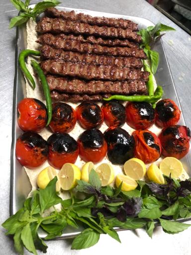 عکس رستوران شمشیری