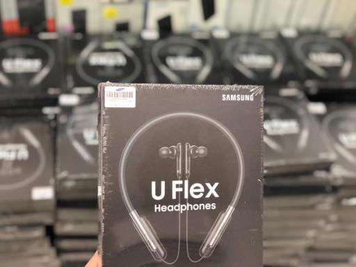 عکس موبایل سرخ همراه