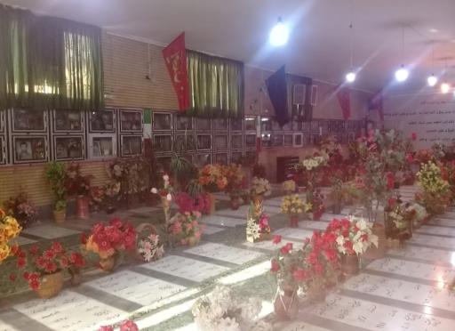 عکس آرامستان حسین رضا