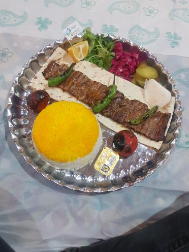 عکس سفره خانه سنتی شهریار