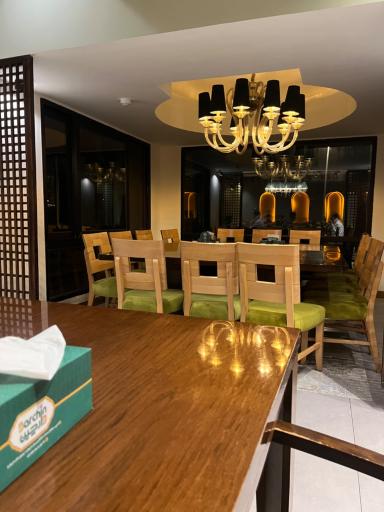 عکس رستوران دارچین 